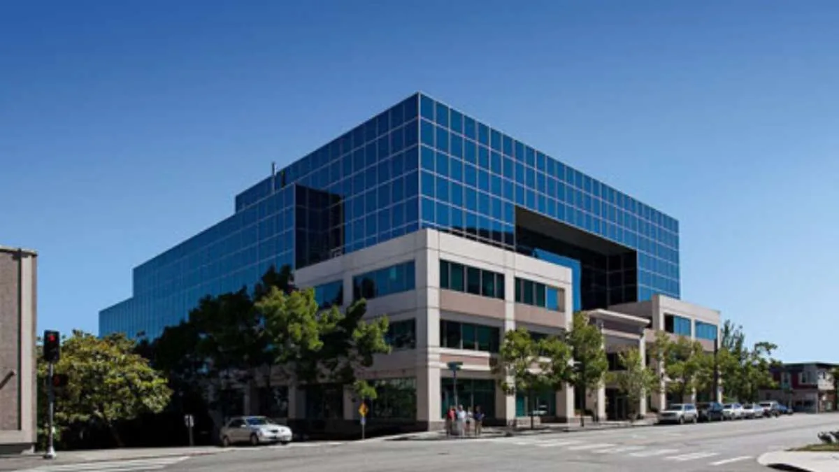 Exterior of the Seattle clinic’s Broadway medical office building.