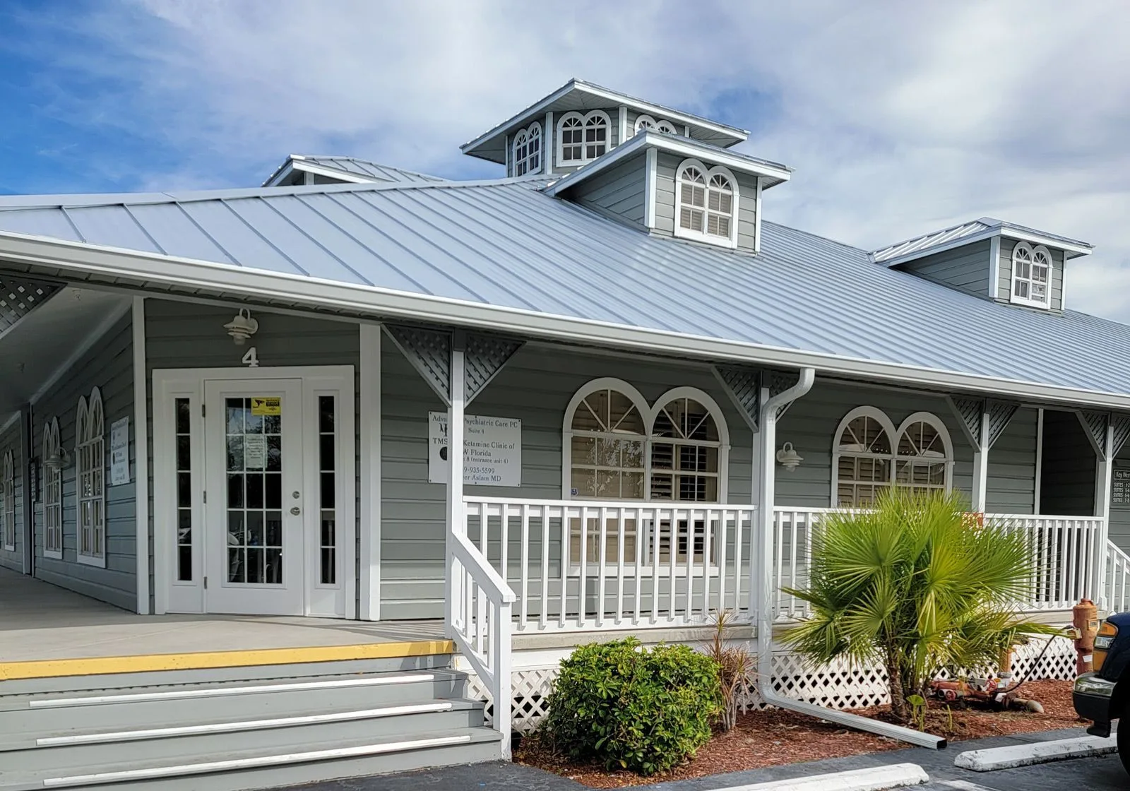 Exterior of TMS and Ketamine Clinic of SW Florida in Fort Myers, Florida