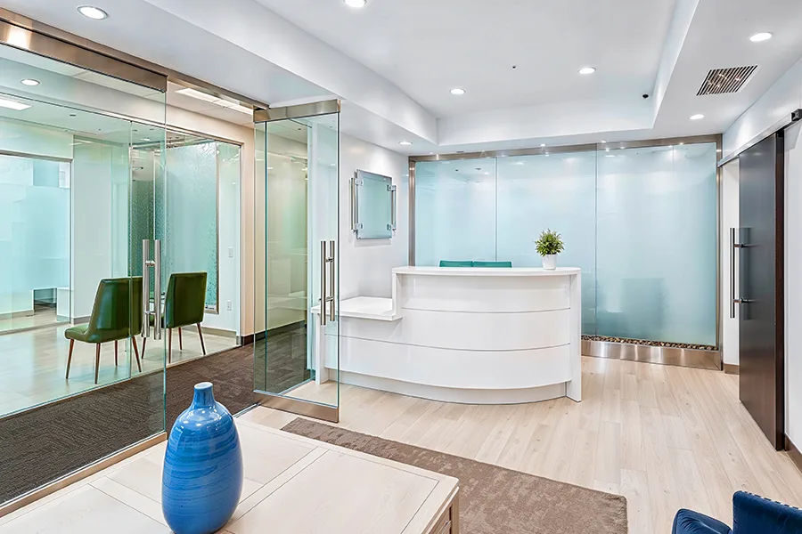 Desert Ridge clinic reception