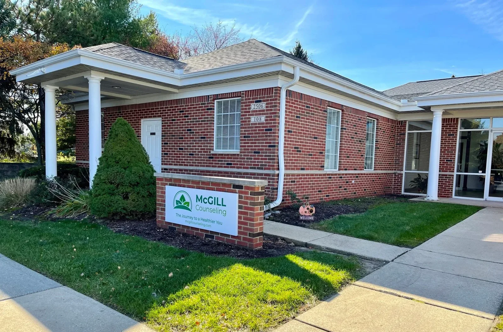Exterior of McGill Counseling in Champaign, Illinois