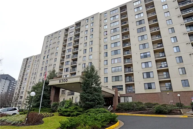 Building housing Dr. Goldberg & Associates in Alexandria, Virginia