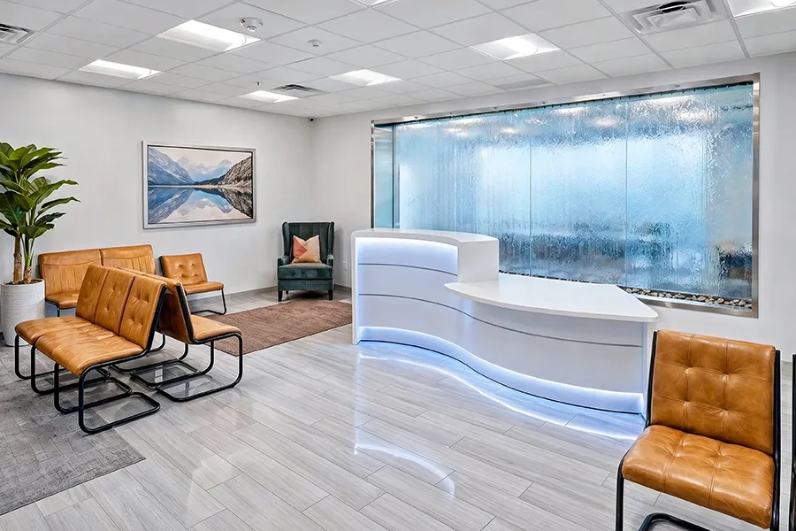 Desert Vista clinic reception