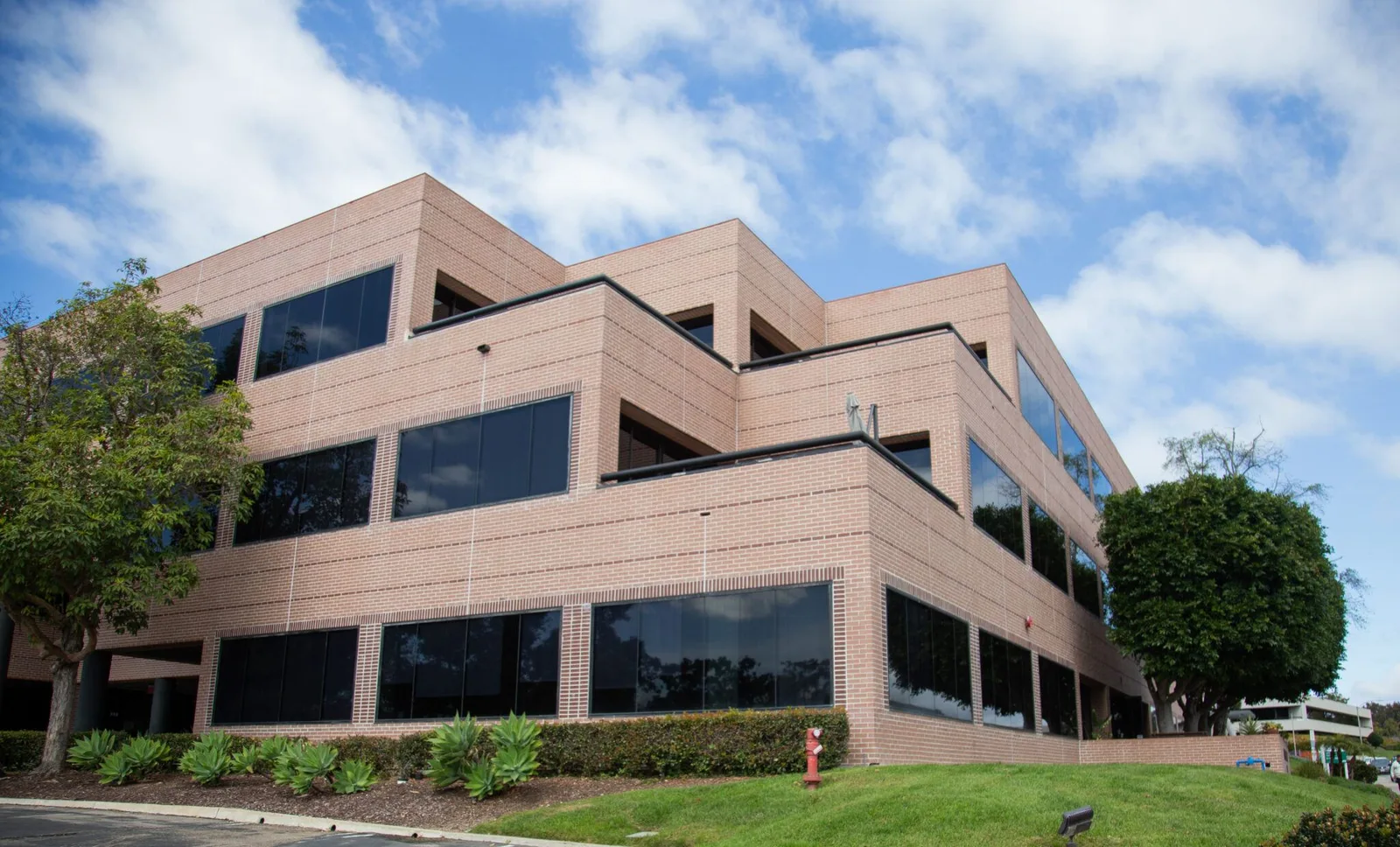 Exterior of the San Diego building housing Headlight.