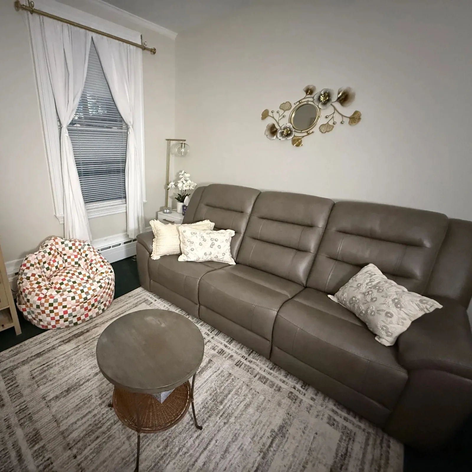 Treatment room at Mental Serenity Psychiatric Services in West Hartford, Connecticut
