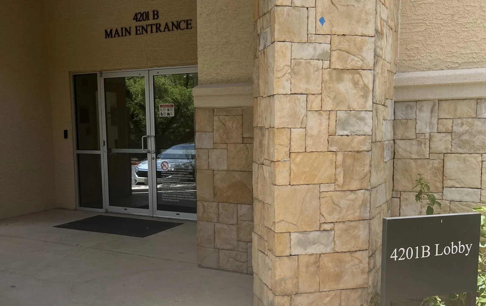 Entrance to the Austin clinic office building