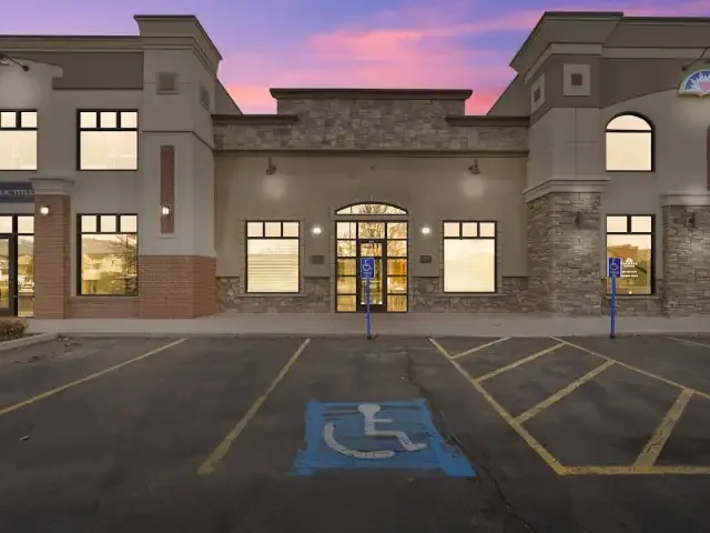 Exterior of Corner Canyon Health Centers in Draper, Utah